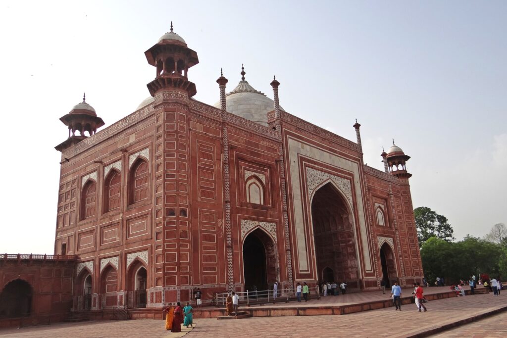 taj-mahal-mosque-383137_1920